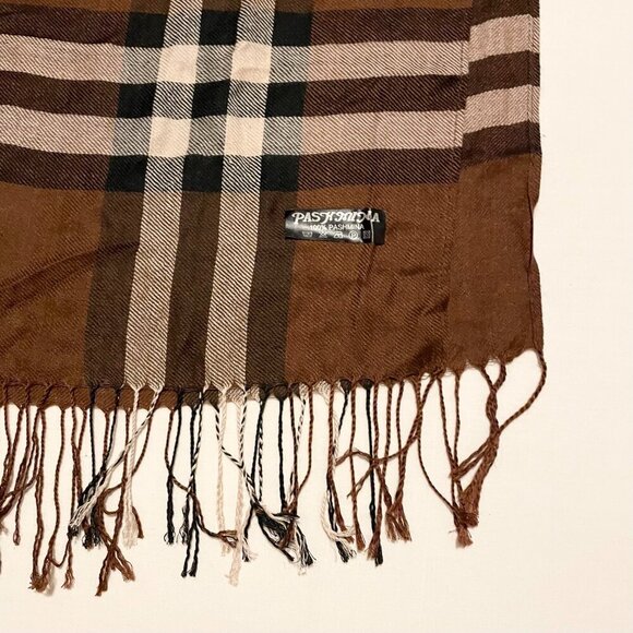 Pashmina Checkered Plaid Scarf Fringed 68 x 25 Inch - Picture 2 of 16